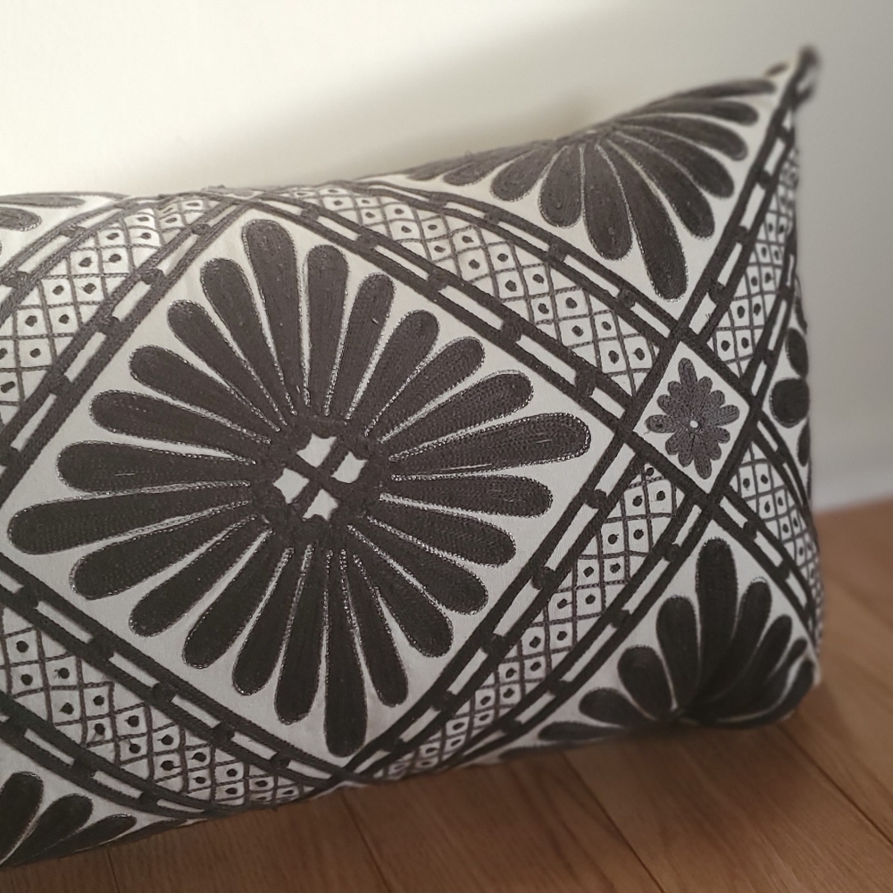 Nwt Rachel Zoe Embroidered Lumbar Pillow